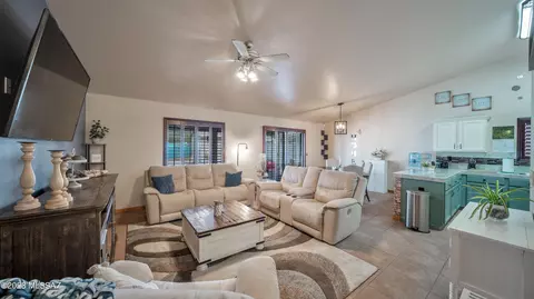 9624 E Dunnigan Dr, Tucson, AZ 85747 photo 2
