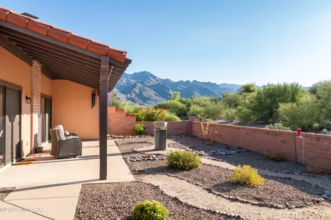 5300 N Strada De Rubino, Tucson, AZ 85750