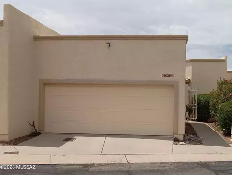 8740 E Old Spanish Terrace Dr, Tucson, AZ 85710
