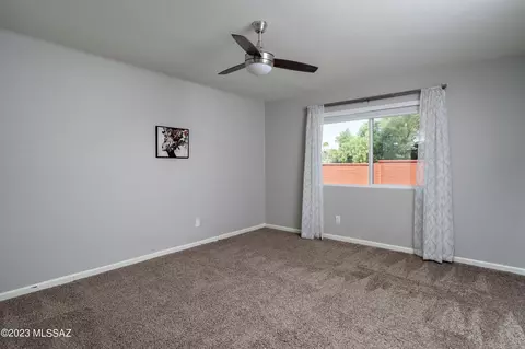 8925 E 25th St, Tucson, AZ 85710 photo 9