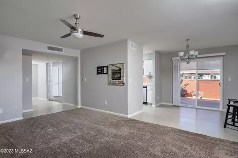 8925 E 25th St, Tucson, AZ 85710 photo 8