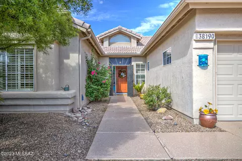 38190 S Par Ct, Tucson, AZ 85739
