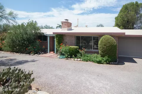 6465 N San Ignacio Dr, Tucson, AZ 85704