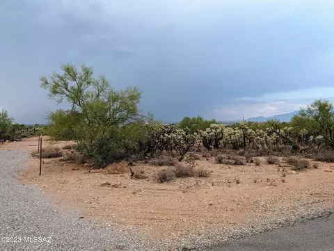 5980 W Filly Dr, Tucson, AZ 85743