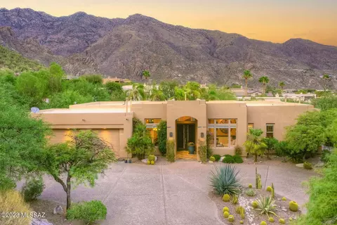 6420 N Nirvana Pl, Tucson, AZ 85750