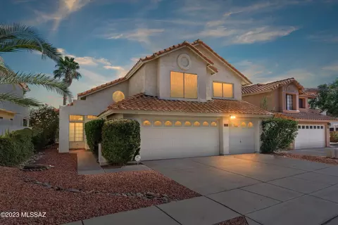 9426 E Star Water Dr, Tucson, AZ 85749