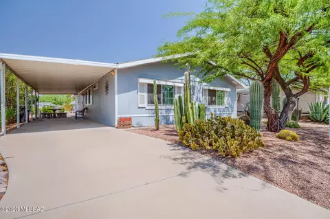 7694 W Edgestone St, Tucson, AZ 85735