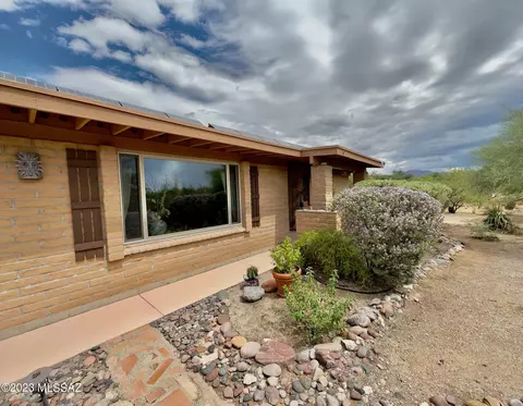 9141 E Placita Huajillo, Tucson, AZ 85749