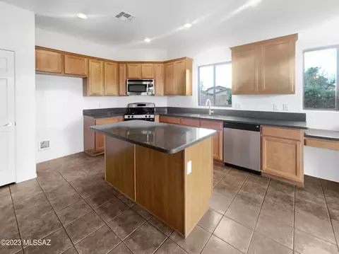 9271 E Bronze Hill Dr, Vail, AZ 85641 photo 4