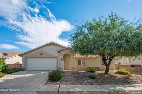 8068 E Blindweed Dr, Tucson, AZ 85710