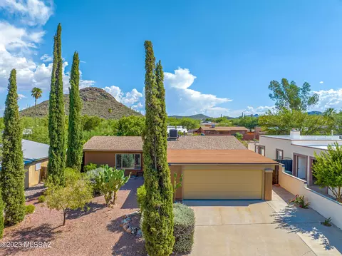 2891 W Saint Tropaz Ave, Tucson, AZ 85713