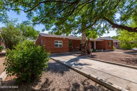 2236 E 8th St, Tucson, AZ 85719