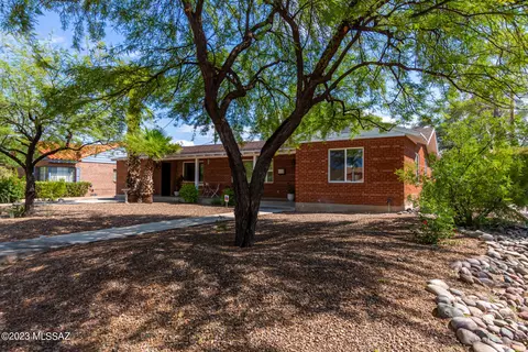 2236 E 8th St, Tucson, AZ 85719 photo 5
