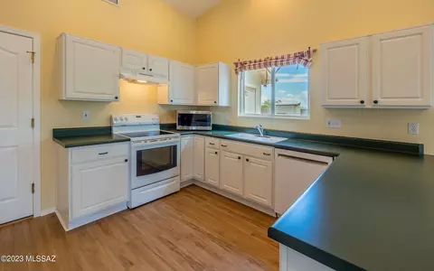 2740 E Lomas Dr, Vail, AZ 85641 photo 11