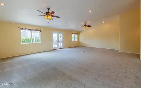 2740 E Lomas Dr, Vail, AZ 85641 photo 8