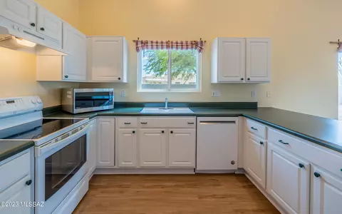 2740 E Lomas Dr, Vail, AZ 85641 photo 12