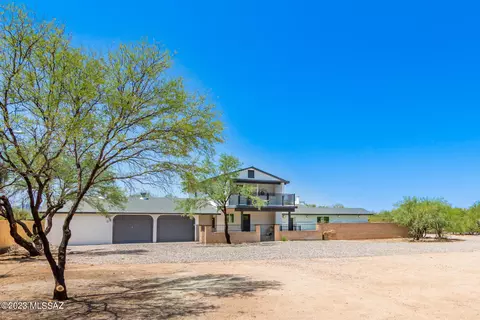 12102 N Blacktail Rd, Marana, AZ 85653