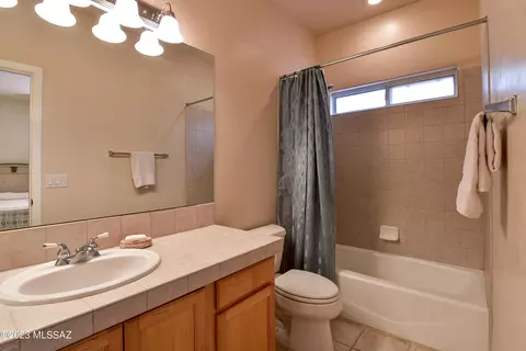1527 E Tascal Loop, Oro Valley, AZ 85737 photo 9