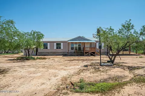 8177 S Fillmore Rd, Tucson, AZ 85736