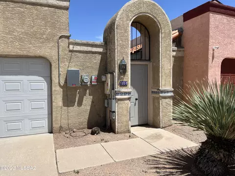 7237 S Haskins Dr, Tucson, AZ 85746