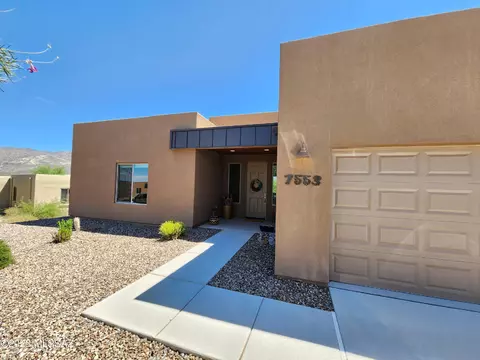 7553 S Carver Ln, Tucson, AZ 85747