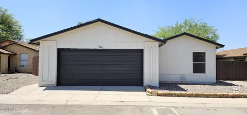 1944 W Southbrooke Cir, Tucson, AZ 85705