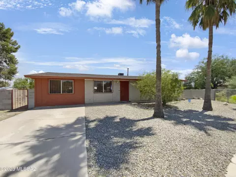 6421 S San Gabriel Ave, Tucson, AZ 85746