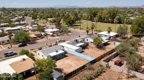 4547 E 14th St, Tucson, AZ 85711 photo 2