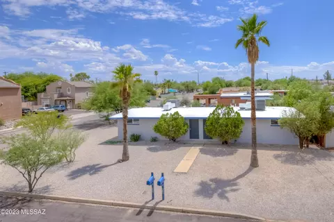838-840 E Adelaide Dr, Tucson, AZ 85719