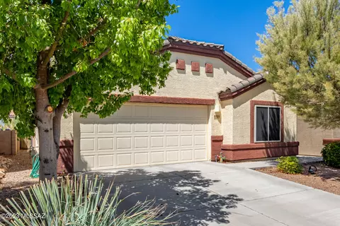 8026 Nautilus Dr, Tucson, AZ 85756