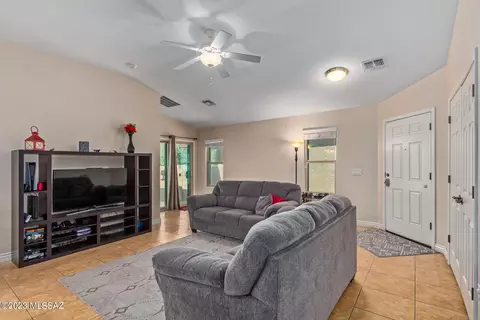 8026 Nautilus Dr, Tucson, AZ 85756 photo 6