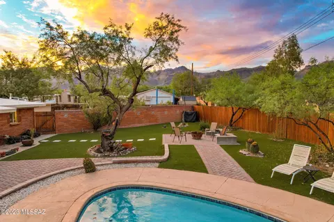 4712 N Palisade Dr, Tucson, AZ 85749