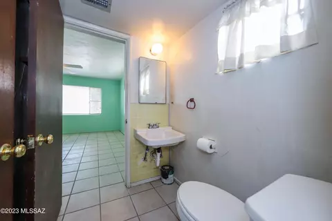 6574 E 12th St, Tucson, AZ 85710 photo 23