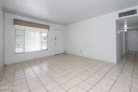 6574 E 12th St, Tucson, AZ 85710 photo 6