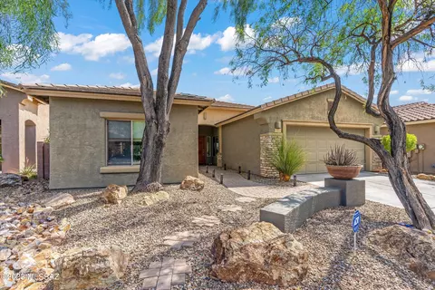 7082 W Glowing Star Dr, Tucson, AZ 85743
