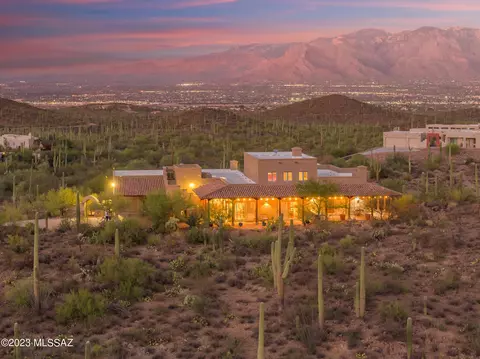 6475 W Longhope Ln, Tucson, AZ 85745