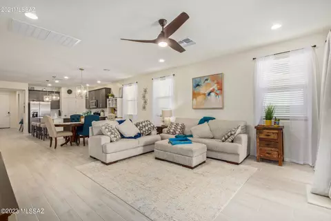 10765 W Harrigan Dr, Marana, AZ 85653
