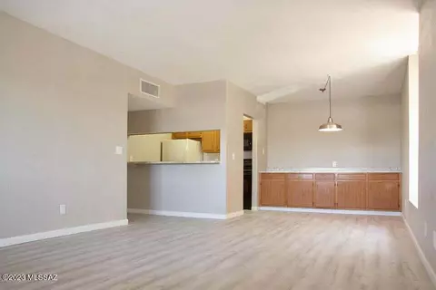 8080 E Speedway Blvd #910, Tucson, AZ 85710