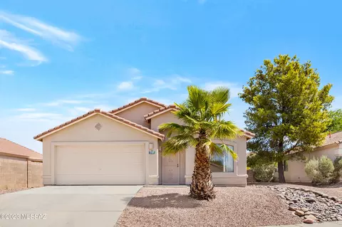9516 N Flynn Way, Tucson, AZ 85742