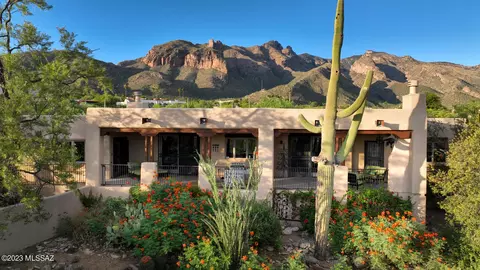 7065 N Chimney Rock Pl, Tucson, AZ 85718
