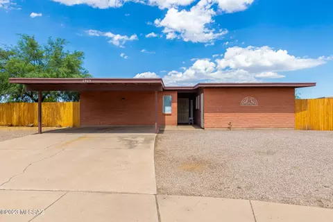 6963 N Galaxy Pl, Tucson, AZ 85741