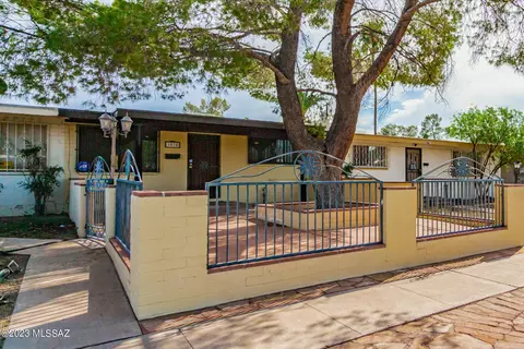 1538 E Iowa Dr, Tucson, AZ 85706