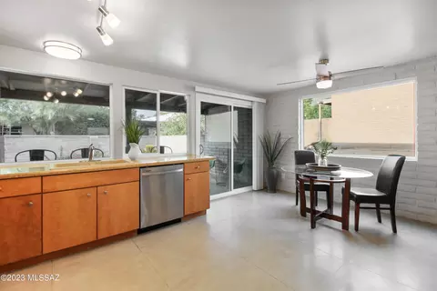 33 E Mediterranean Dr, Tucson, AZ 85704 photo 10