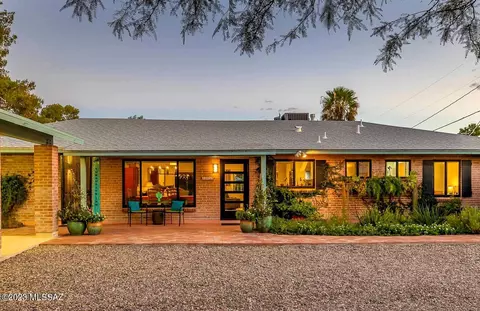 6422 E Brian Kent St, Tucson, AZ 85710