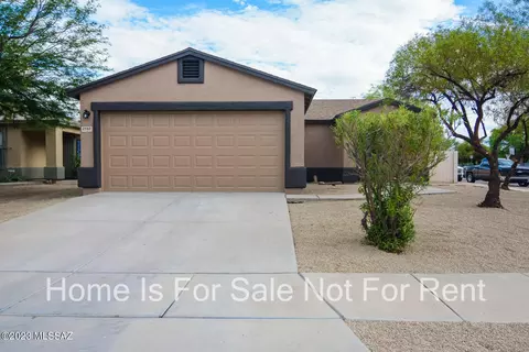 2560 E Warwick Castle Ln, Tucson, AZ 85706