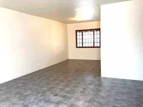 4641 E 9th St, Tucson, AZ 85711 photo 5