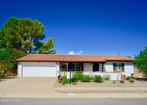 718 S La Huerta, Green Valley, AZ 85614