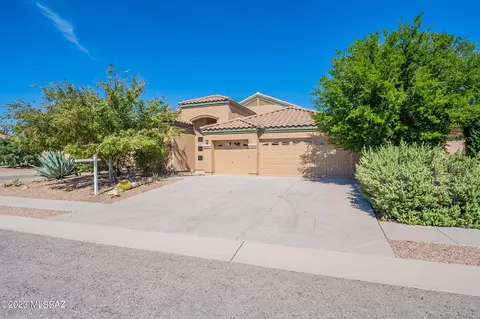 5766 W Desert Choir Rd, Tucson, AZ 85735