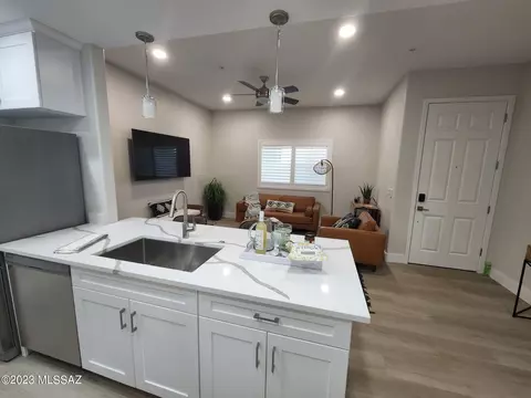 2038 E River Rd #101, Tucson, AZ 85718 photo 11