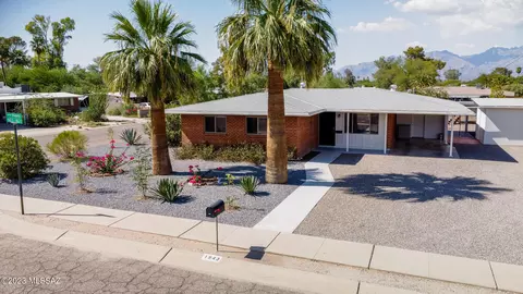 1943 S Avenida Planeta, Tucson, AZ 85710